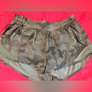 Lululemon hottie hot shorts. Size 10